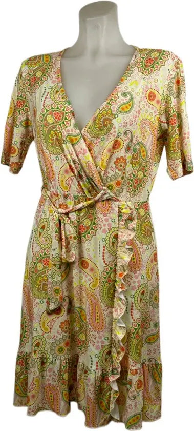 Angelle Milan – Travelkleding voor dames – Geel/Oranje Overslagjurk met Strik – Ademend – Kreukherstellend – Duurzame jurk - Mapsy B.V