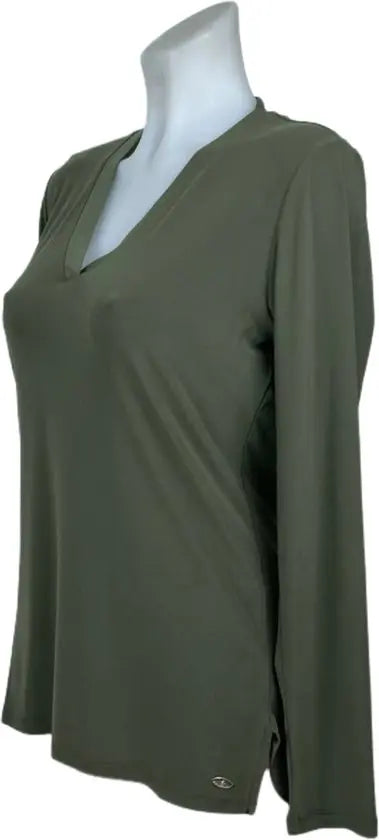 Angelle Milan – travelstof blouse – Effen Army blouse – Ademend – Kreukvrij – Duurzame Blouse - Mapsy B.V