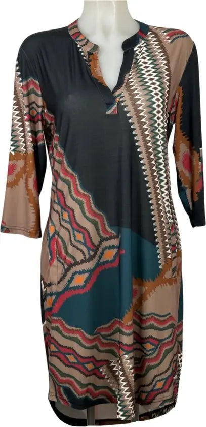Angelle Milan - travelstof jurk - print Zeeblauw/Beige/Rood - Ademend - Kreukherstellend - Duurzame zomerjurk - Mapsy B.V