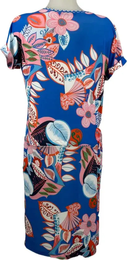 Angelle Milan – travelstof jurk voor dames – Rood/Blauwe Strik Jurk – Ademend – Kreukherstellend – Duurzame jurk - Mapsy B.V