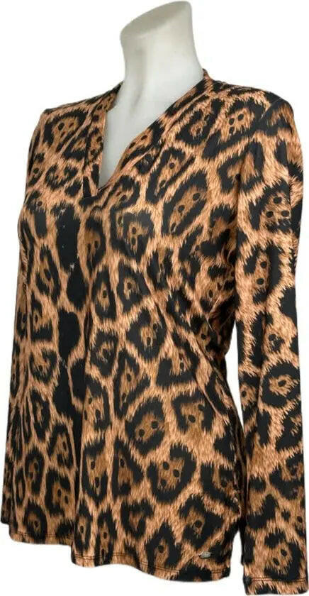 Angelle Milan – travelstof blouse – Panter blouse – Ademend – Kreukvrij – Duurzame Blouse - Mapsy B.V