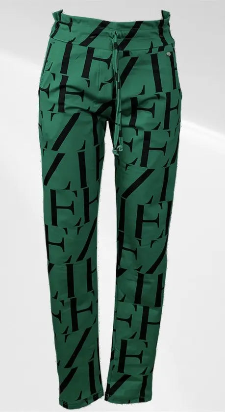 Angelle Milan - Casual broek - Groen met zwarte letters - Met taillekoord - Travelstof - In maat S - In 5 maten beschikbaar