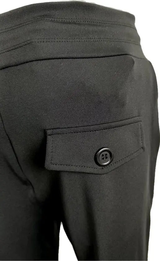 Angelle Milan – travelstof broek voor dames – Zwarte Broek met Wijde Pijpen – Ademend – Kreukherstellend – Duurzame Broek - Mapsy B.V