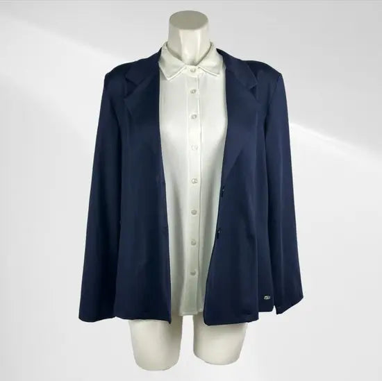 Angele Milan Plus Size Travelstof Blazer - Marineblauw - Stijlvol en Comfortabel - Soepelvallende Travelstof - Strijkvrij & Machinewasbaar - In 4 Grote Maten!