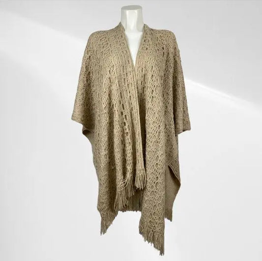 Handgemaakte Open-gebreide Poncho - One Size - Op meerdere manieren te dragen! - Mapsy B.V