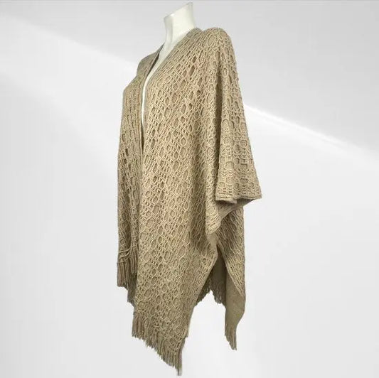 Handgemaakte Open-gebreide Poncho - One Size - Op meerdere manieren te dragen! - Mapsy B.V