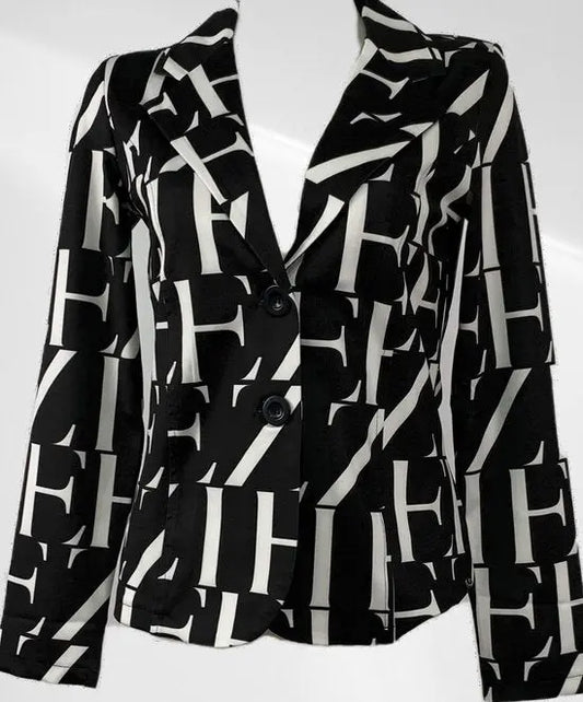Angelle Milan - Casual travelstof blazer - Zwart met witte letters - Travelstof - In 5 maten verkrijgbaar - Mapsy B.V