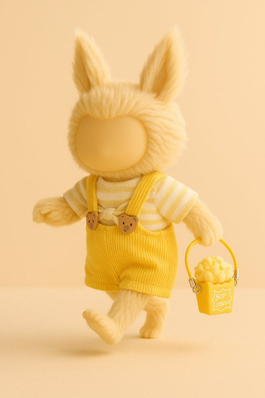 Labubu Outfit - Geel gestreept shirt, geel tuinbroekje, popcorn tasje
