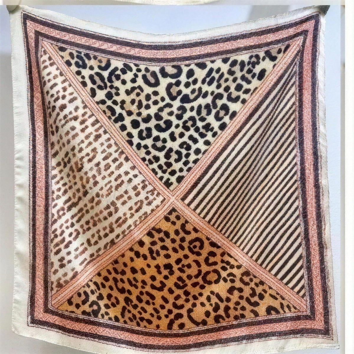 Satijnen Sjaal 70x70 - Luipaard Patchwork