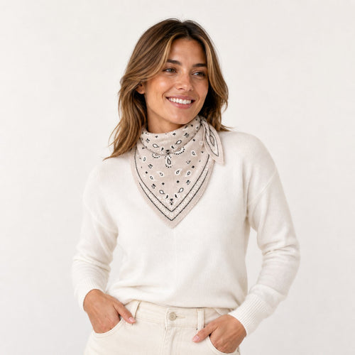 Gebreide Bandanasjaal met Paisleyprint