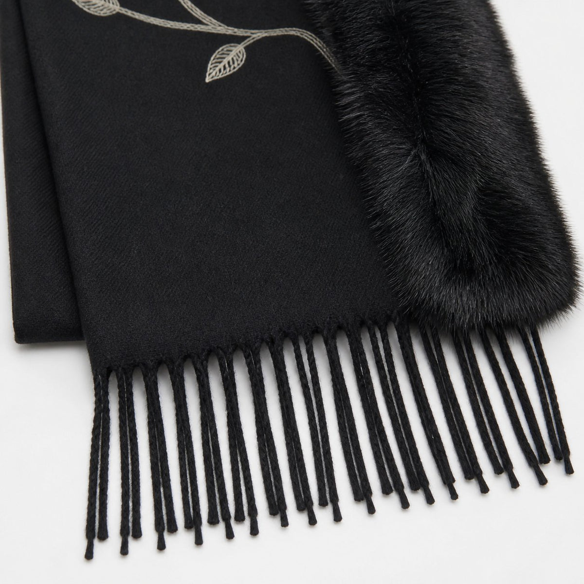 Bloemenstola met Faux Fur Rand en Franjes - 65x180 cm