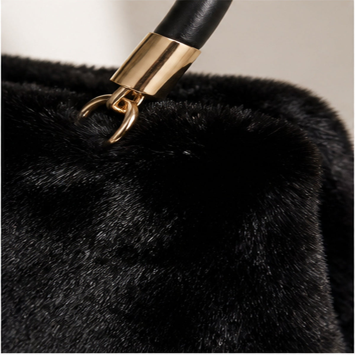 Faux Fur Handtas – Model 20112