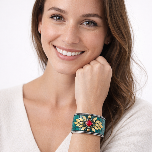 HS Bangle - Met Klemsluiting - Made In India - statement detail - MODEL_FRONT