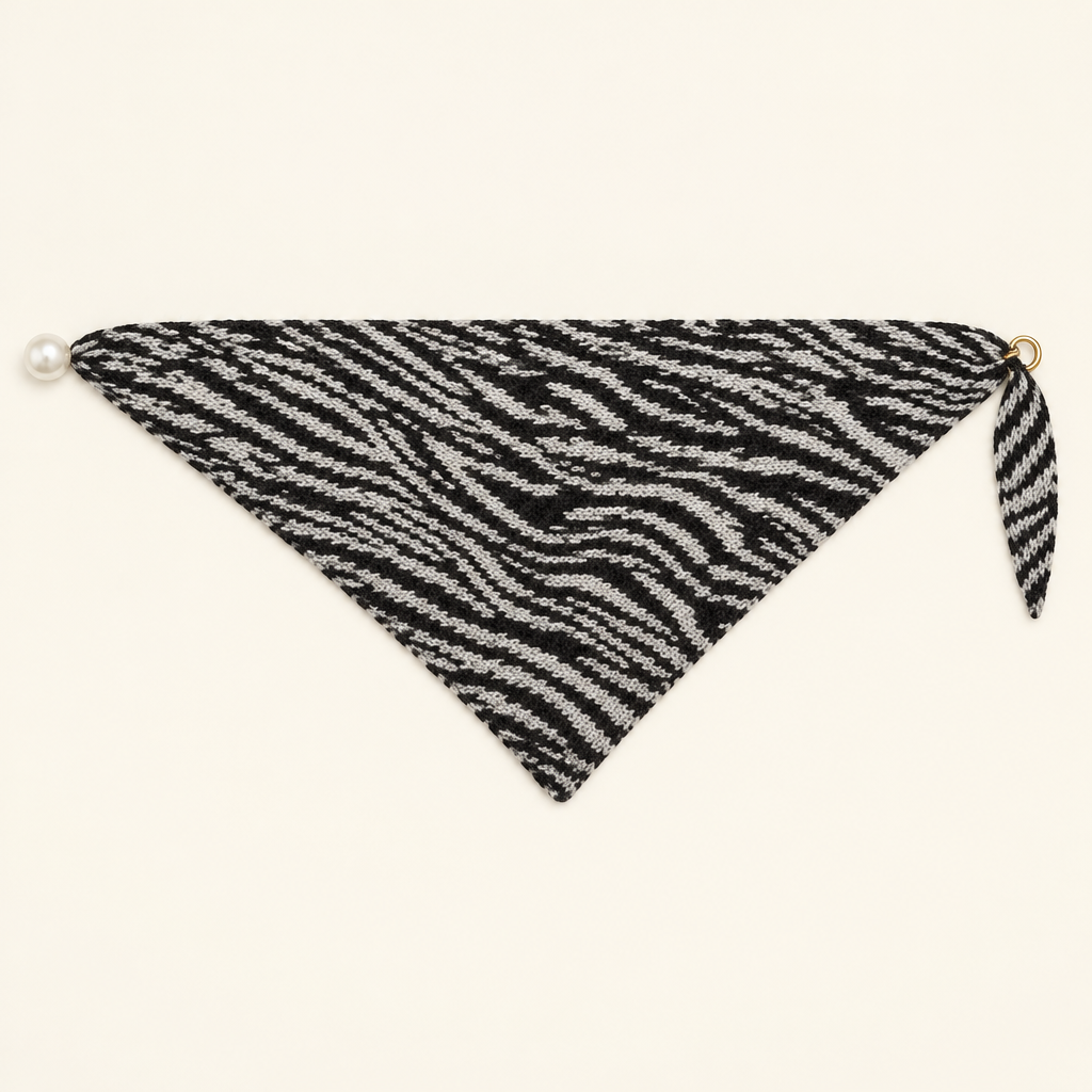 Gebreide Zebra Driehoeksjaal met Parel - Fijne Streep