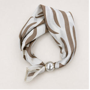 Parelsjaal met Zebraprint