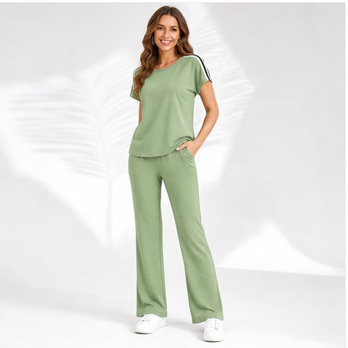 Angelle Milan Tweedelige Set Travelstof - Sage Groen - gedragen op model