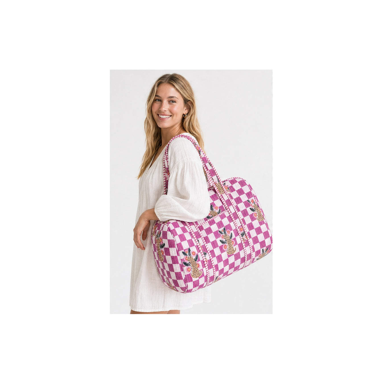 HS Dufflebag - Meerdere Prints - Roze ruit met bloemen - gedragen beeld
