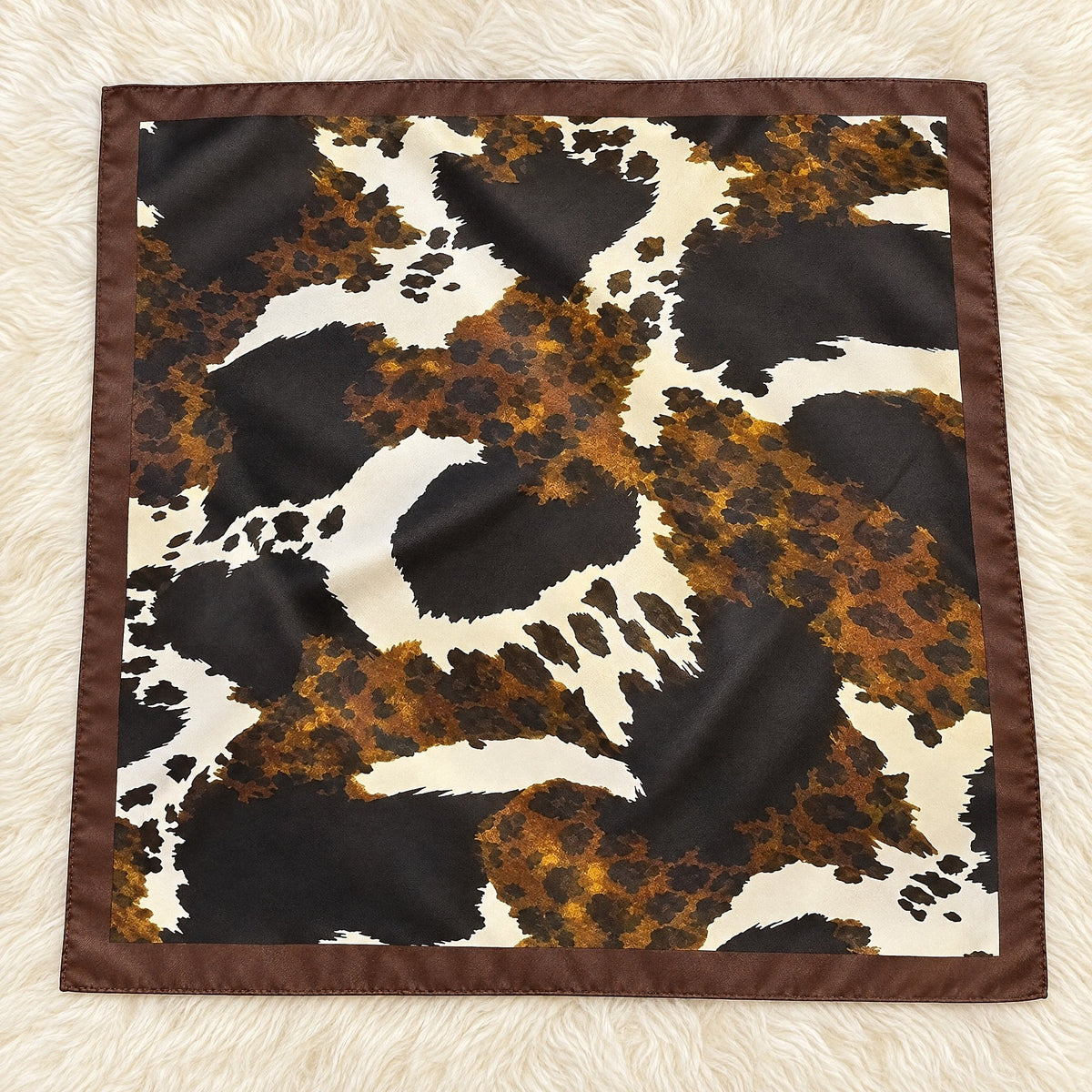 Satijnen Sjaal 70x70 - Koe/Luipaard Print