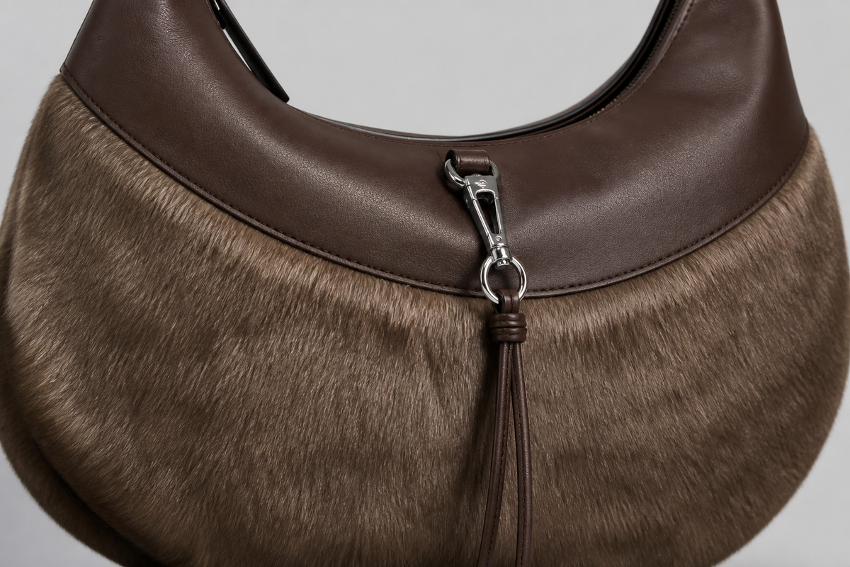 Faux Fur Crescent Tas