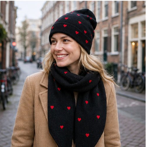 Muts & Sjaal Set met Hartjes