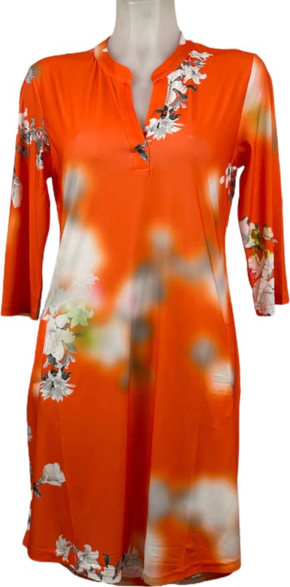 Angelle Milan – Reisestoffkleid – Rotes Blumenkleid – Atmungsaktiv – Knitterfrei – Nachhaltiges Kleid