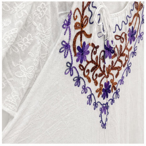 HS Jurk Handmade in India Bruin paars borduur - detail van handwerk en borduursel