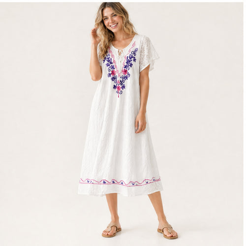 HS Jurk Handmade in India Paars roze borduur - op model
