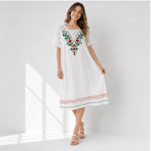HS Jurk Handmade in India Rood groen borduur - op model
