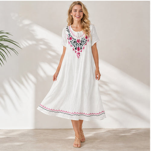 HS Jurk Handmade in India Roze groen borduur - op model