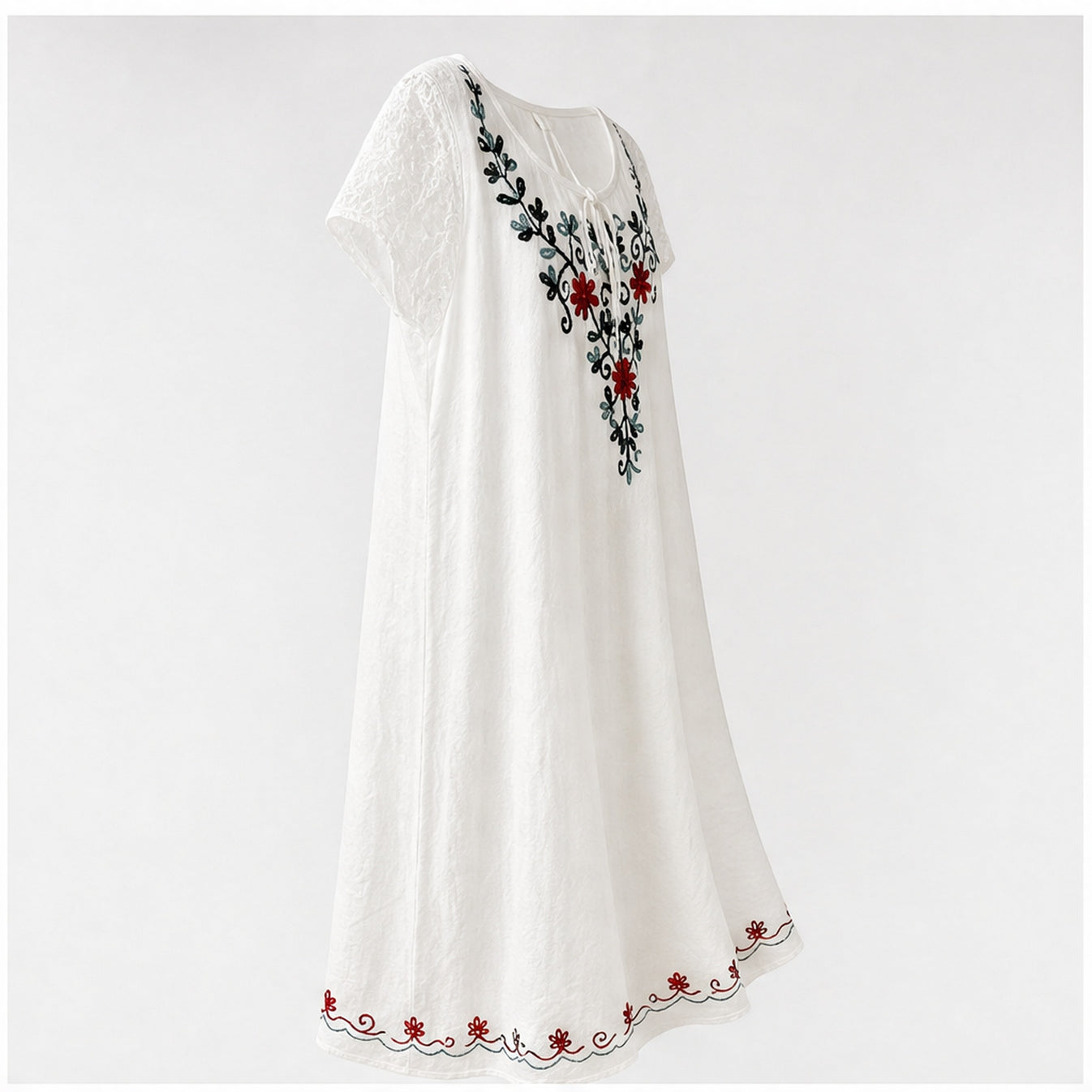 HS Jurk Handmade in India Zwart rood groen borduur - zijaanzicht