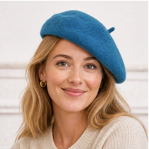 Baret Blauw Wol - gedragen op model