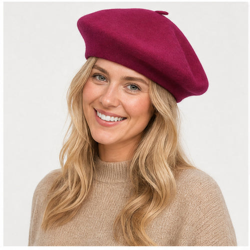 Baret Donkerroze Wol - gedragen op model